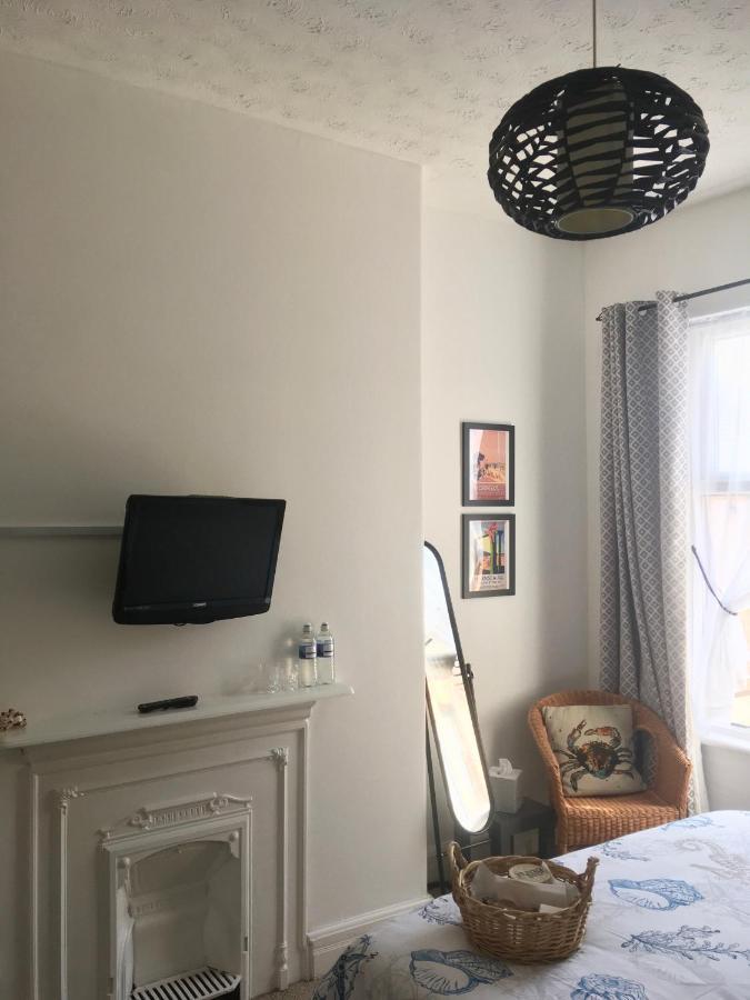 Beachside Bed & Breakfast Bed & Breakfast Hornsea