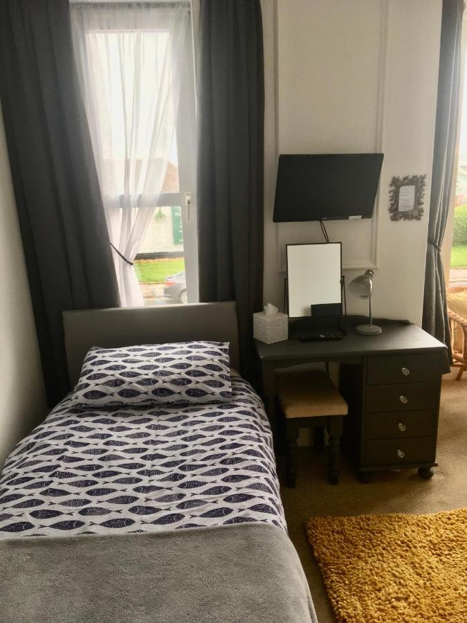 Beachside Bed & Breakfast Bed & Breakfast Hornsea